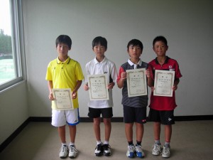 第２９回福島県秋季小学生テニス選手権大会男子ダブルス入賞者３位４位